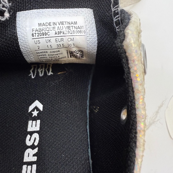 Converse Winter Glitter Kids Size 2 shimmering low cut Sneakers - Picture 6 of 7